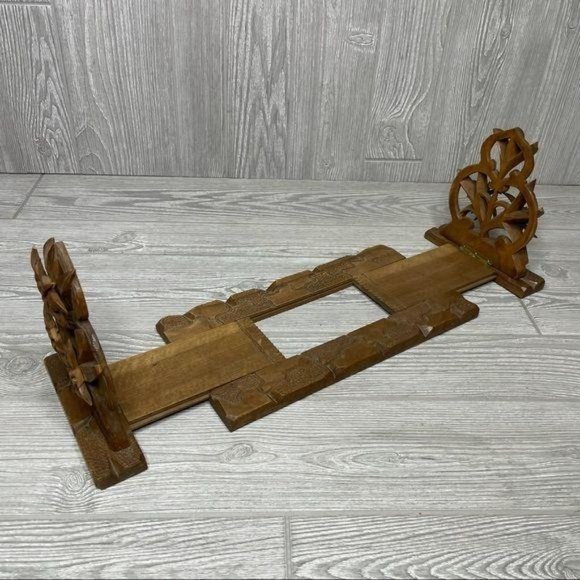 Vintage Geneve carved wood folding bookends / shelf reading floral - Picture 10 of 10